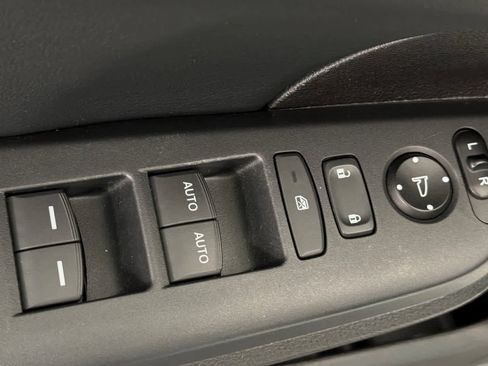 Used 2019 Honda Civic EX-L image 13