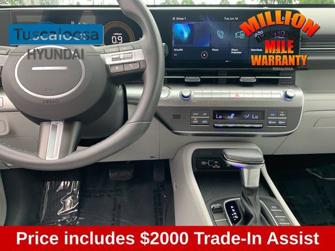 Used 2025 Hyundai Kona SEL FWD image 26