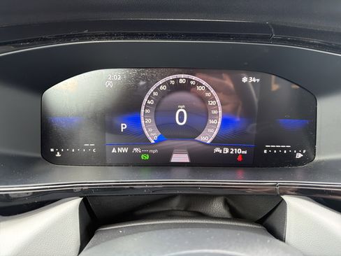 Used 2024 Volkswagen Taos SE image 20