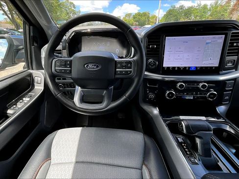 Used 2025 Ford F150 Lariat AWD/4WD image 9