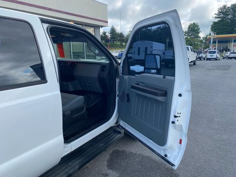 Used 2012 Ford F450 XL image 19