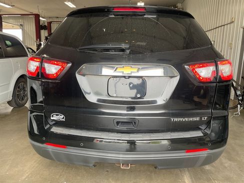 Used 2016 Chevrolet Traverse LT w/ Style and Technology Package FWD image 28