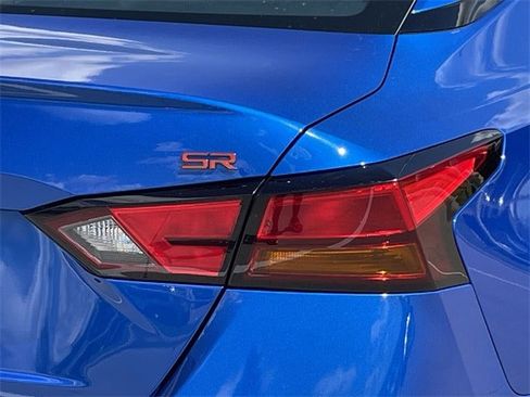 Used 2025 Nissan Altima 2.5 SR image 6