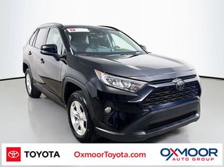 Used 2019 Toyota RAV4 XLE video 1