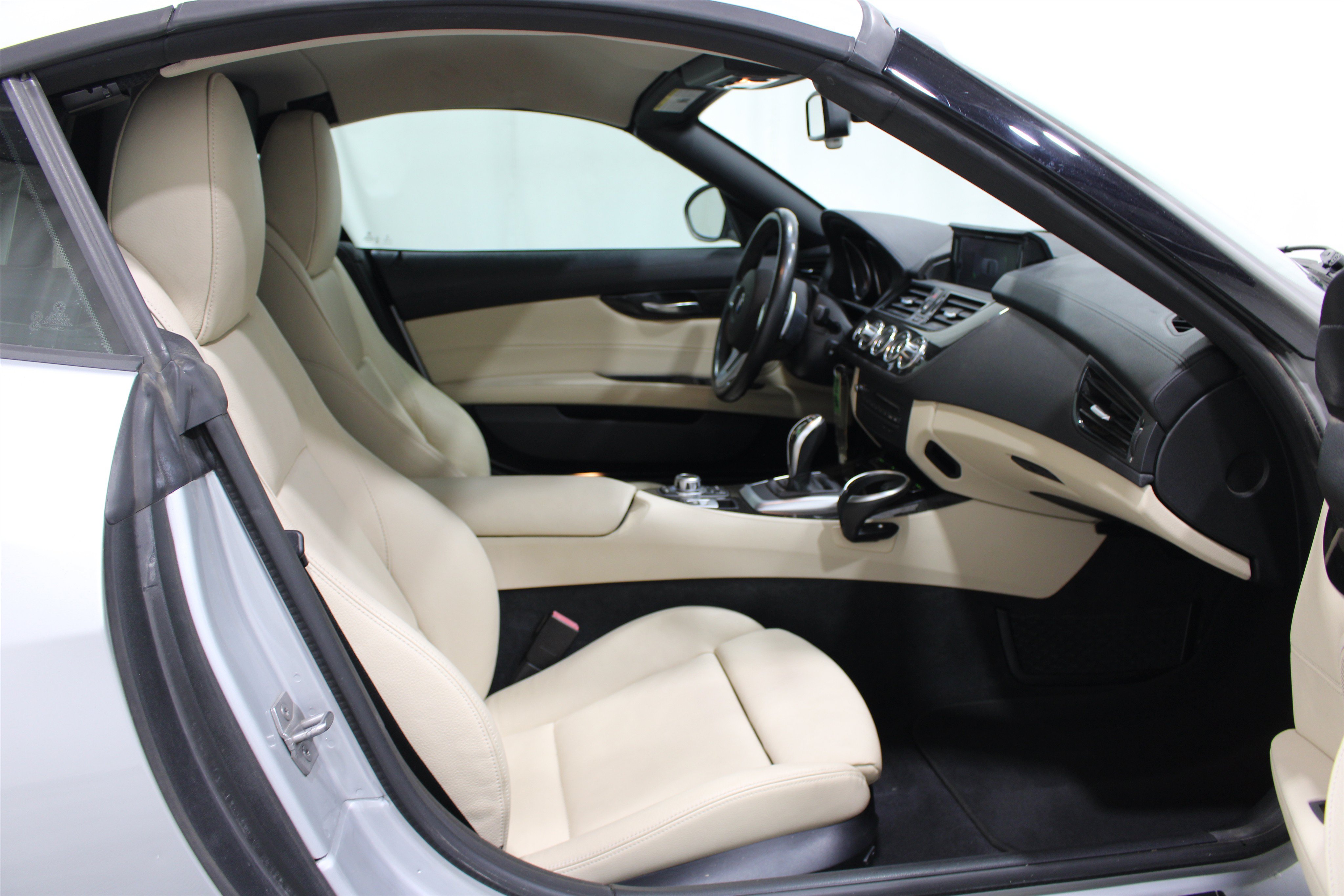 Used 2016 BMW Z4 sDrive35i RWD image 17