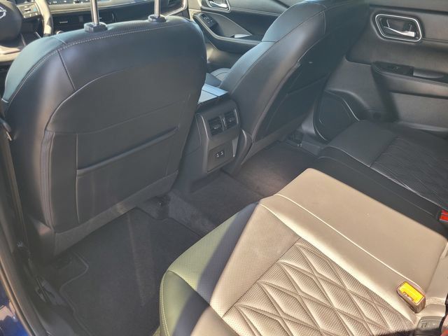 Certified 2025 Nissan Rogue Platinum AWD/4WD image 14