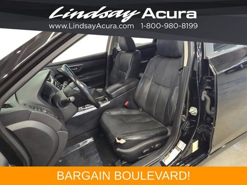 Used 2014 Nissan Altima 2.5 SL w/ Moonroof Package FWD image 12