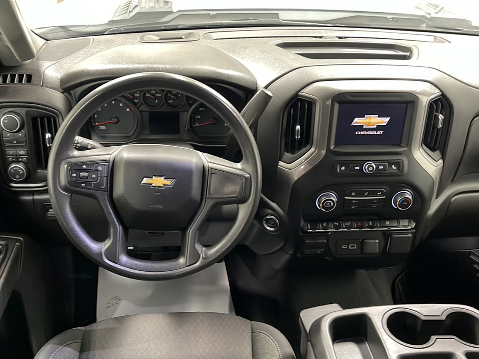 Used 2026 Chevrolet Silverado 2500 Custom w/ Custom Value Package AWD/4WD image 3