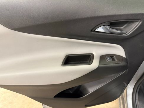 Used 2024 Chevrolet Equinox LS w/ LS Convenience Package FWD image 16