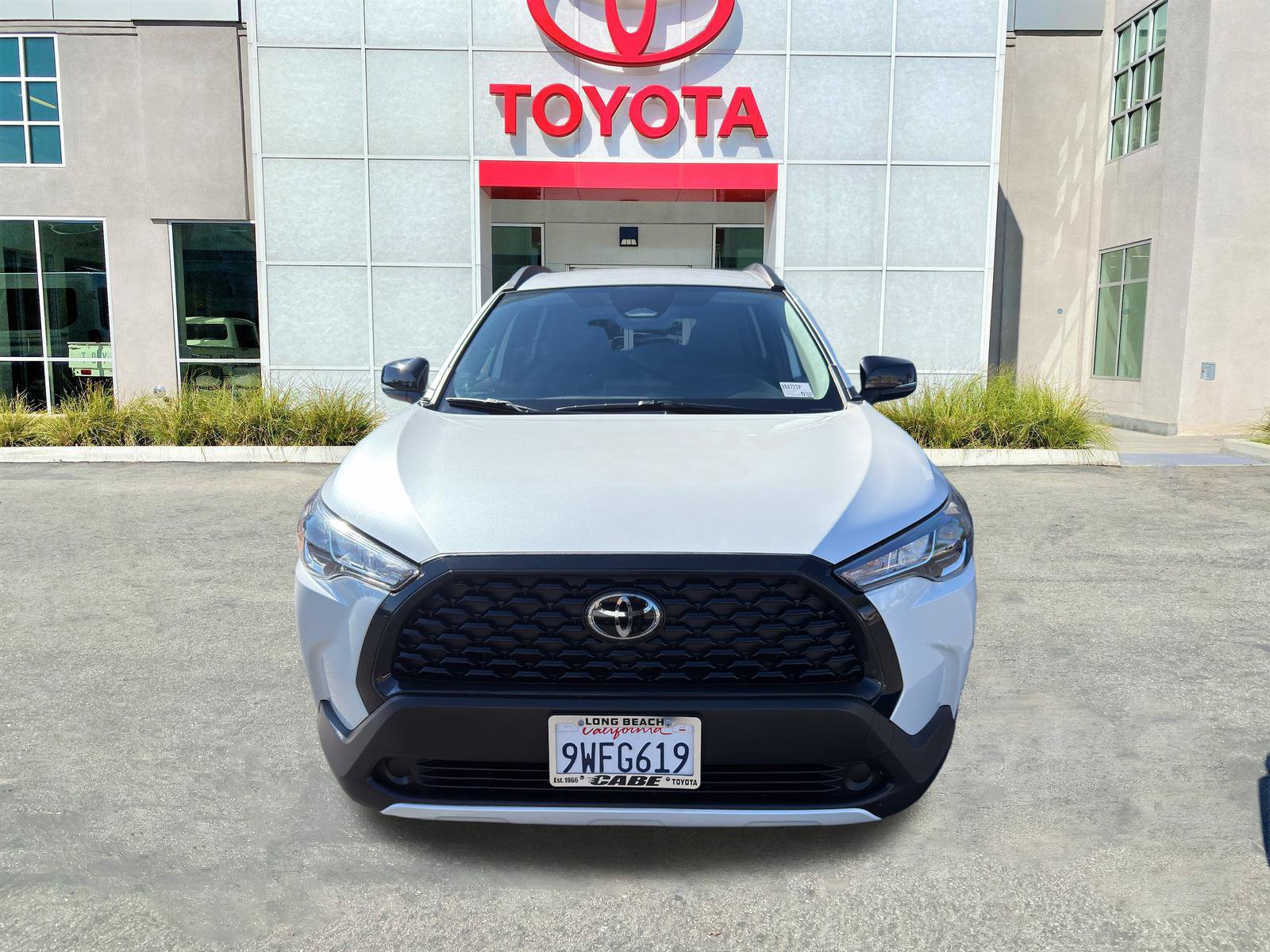 Certified 2025 Toyota Corolla Cross LE FWD image 3