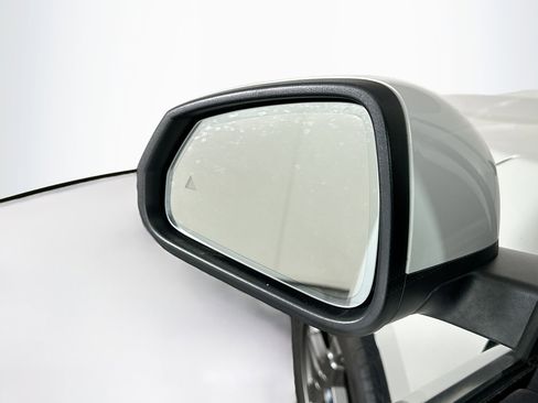 Used 2025 BMW X1 xDrive28i AWD/4WD image 16