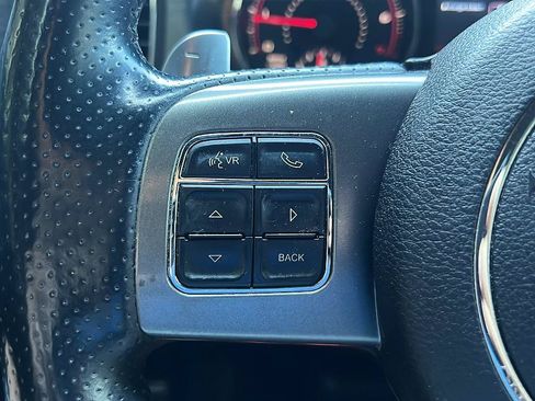 Used 2014 Dodge Charger SXT RWD image 33