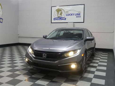 Used 2019 Honda Civic EX image 4