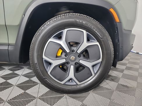 Used 2023 Rivian R1S Launch Edition image 11