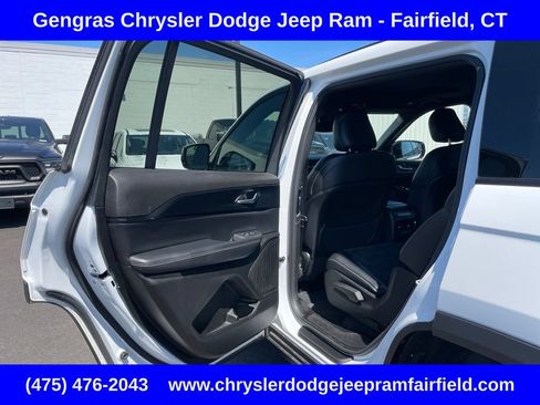 Certified 2023 Jeep Grand Cherokee L Laredo AWD/4WD image 29