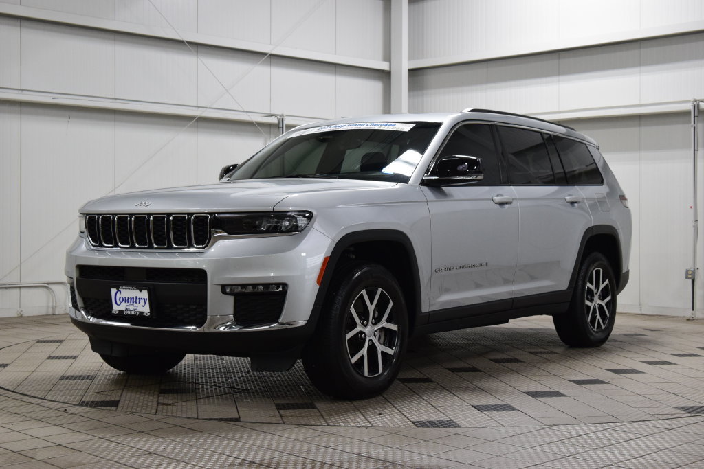 Used 2025 Jeep Grand Cherokee L Limited AWD/4WD image 3