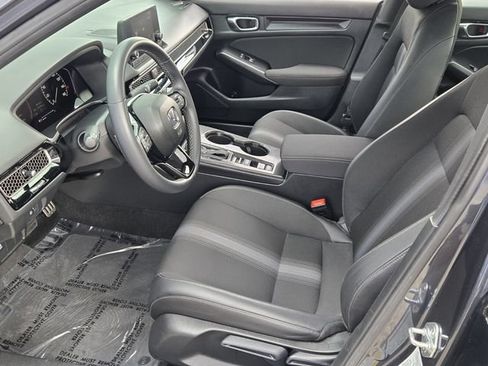 Used 2025 Honda Civic Sport image 10