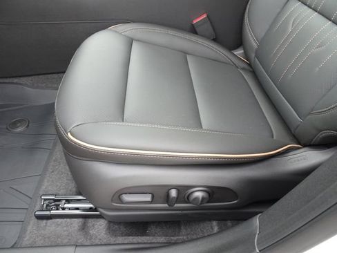 New 2026 Buick Envista Sport Touring FWD image 10
