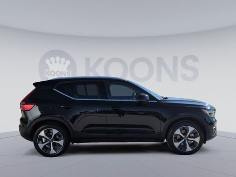 New 2025 Volvo XC40 B5 Plus w/ Protection Package Premier image 8