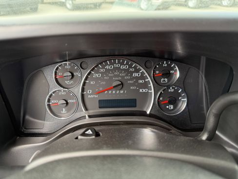New 2026 Chevrolet Express 2500 w/ Driver Convenience Package RWD image 15