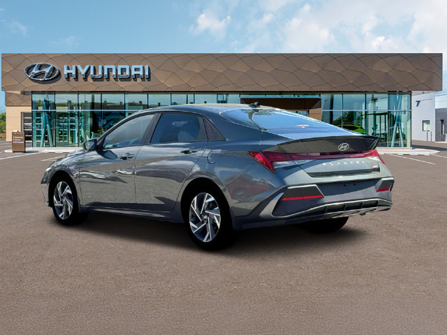 New 2025 Hyundai Elantra SEL w/ Cargo Package FWD image 5