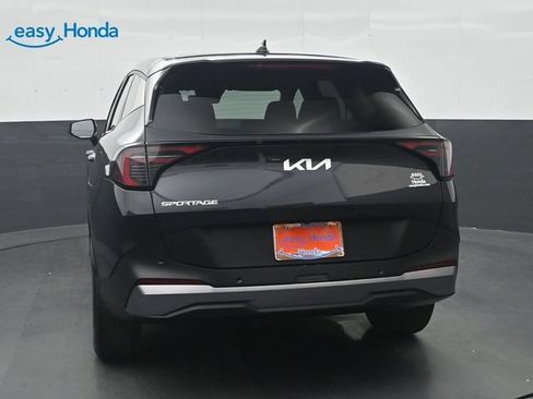 Used 2026 Kia Sportage LX FWD image 6