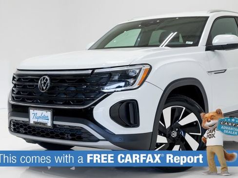 Used 2025 Volkswagen Atlas Cross Sport SE AWD/4WD image 2
