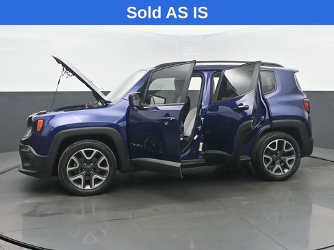 Used 2018 Jeep Renegade Latitude FWD image 55