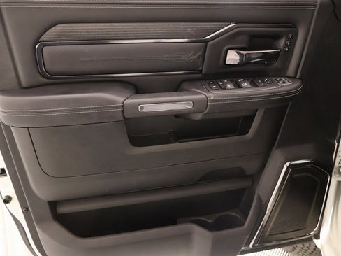 Used 2024 RAM 3500 Limited image 18