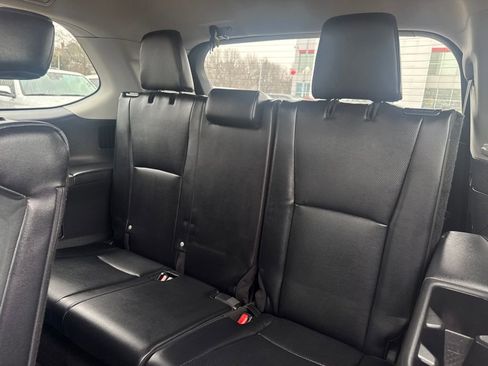 Used 2024 Toyota Grand Highlander Limited image 38