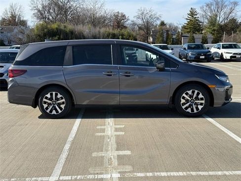 New 2026 Honda Odyssey EX-L image 2