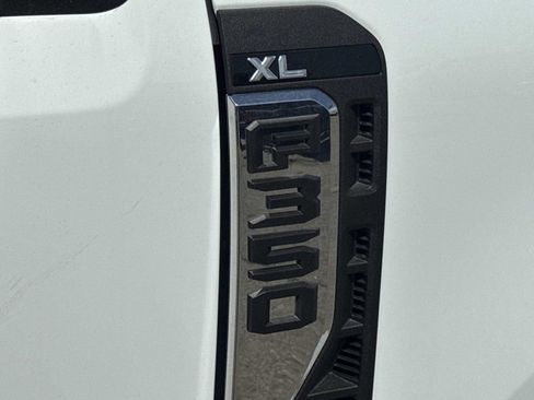 New 2025 Ford F350 XL w/ XL Chrome Package image 27