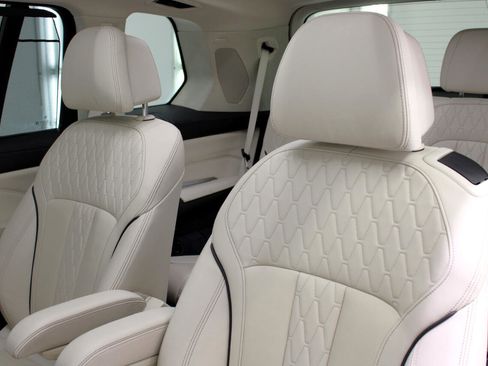 Used 2019 BMW X7 xDrive40i w/ Premium Package image 39