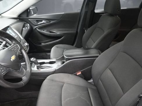 Used 2016 Chevrolet Malibu LT FWD image 17
