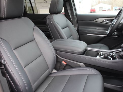 New 2026 Chevrolet Traverse LT image 16