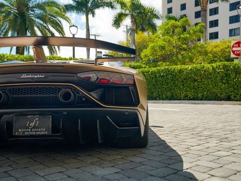 Used 2020 Lamborghini Aventador SVJ image 26