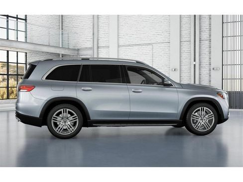 New 2026 Mercedes-Benz GLS 450 4MATIC image 17