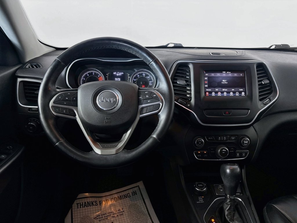 Used 2019 Jeep Cherokee Latitude Plus w/ Cold Weather Group AWD/4WD image 21