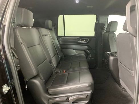 Used 2024 Chevrolet Suburban LT AWD/4WD image 25