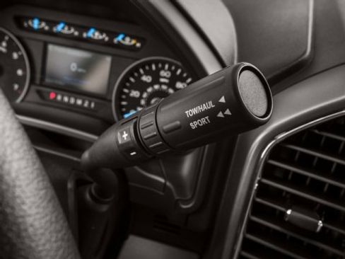 Used 2016 Ford F150 XLT w/ Equipment Group 301A Mid image 14