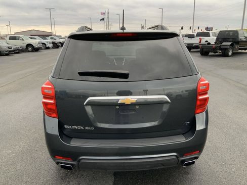Used 2017 Chevrolet Equinox LT w/ Convenience Package image 9