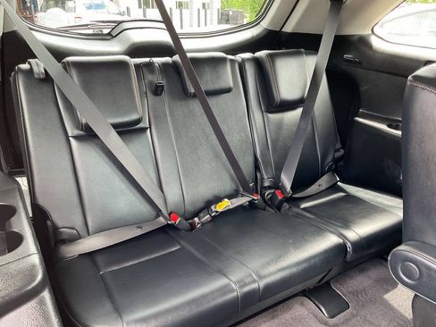 Used 2017 Toyota Highlander XLE AWD/4WD image 42