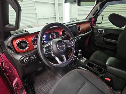 Used 2021 Jeep Wrangler Rubicon AWD/4WD image 14