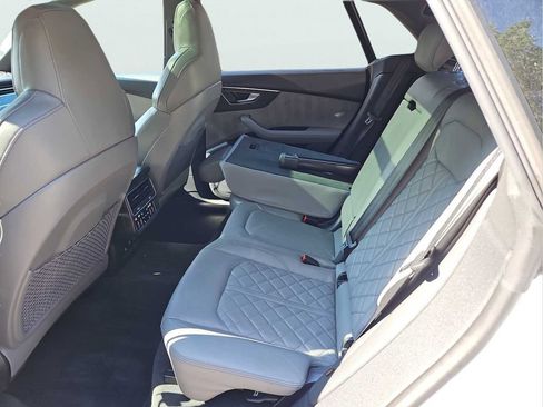 Used 2023 Audi SQ8 Prestige AWD/4WD image 34