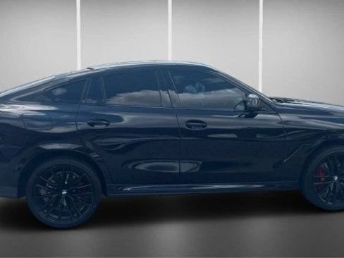 Used 2022 BMW X6 M50i w/ Executive Package AWD/4WD image 9