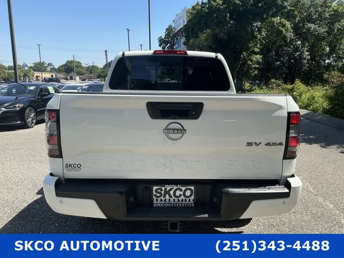 Used 2023 Nissan Frontier SV w/ SV Convenience Package AWD/4WD image 4