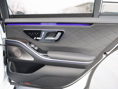 New 2026 Mercedes-Benz S 580 4MATIC Sedan image 16