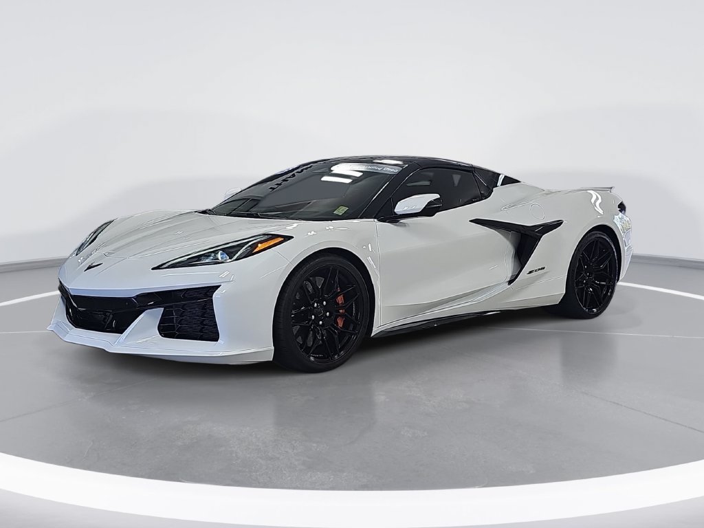 Used 2025 Chevrolet Corvette Z06 RWD image 9
