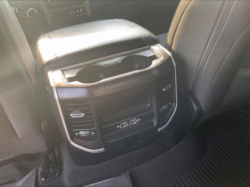 Used 2022 Chevrolet Silverado 2500 Custom w/ Custom Value Package AWD/4WD image 34