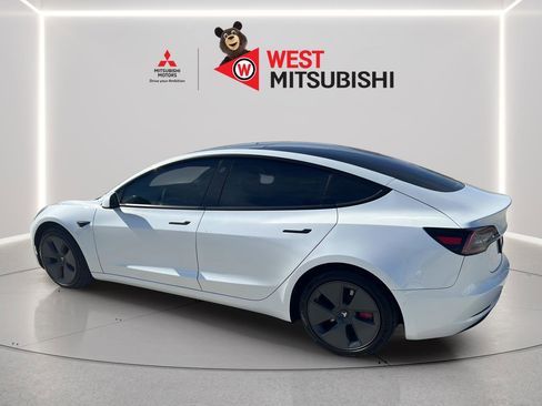 Used 2021 Tesla Model 3 Standard Range Plus image 8